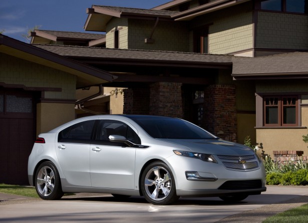 General Motors урезает затраты на производство Chevrolet Volt