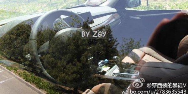 Фоторепортеры изучили салон нового BMW X5