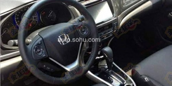 Интерьер нового седана Honda перестал быть тайной