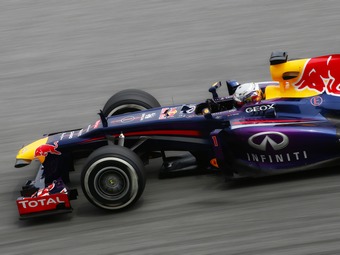 Команда Red Bull будет использовать моторы Infiniti