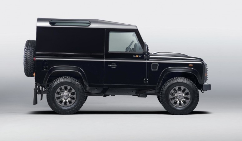 Юбилейная версия Land Rover Defender LXV