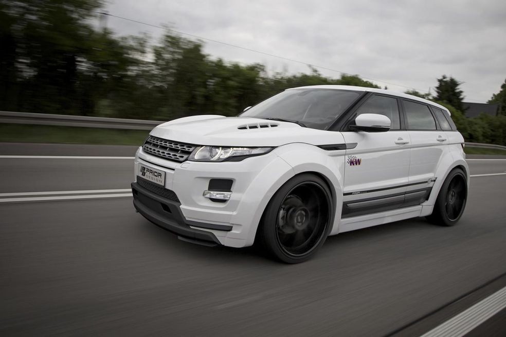 Range Rover Evoque получил шикарный “костюм” от ателье Prior Design