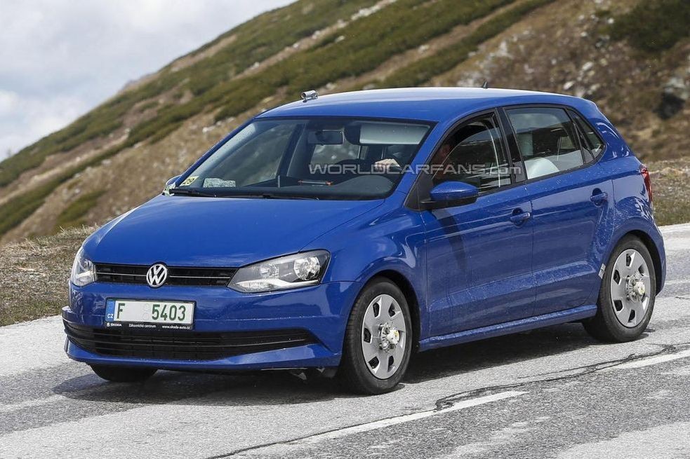 Шпионы заарканили обновленный хетчбэк Volkswagen Polo