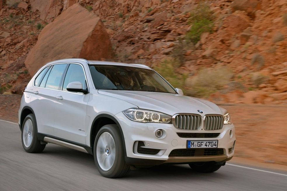 Внедорожник BMW X5 нового поколения представлен официально