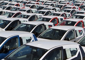 Продажи новых автомобилей в ЕС обрушились до десятилетнего минимума