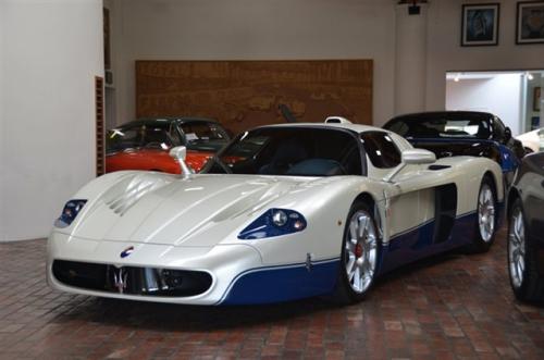 В Калифорнии продается редчайший Maserati MC12 2005