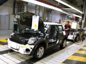 Компания MINI опровергла слухи о сборке автомобилей в Китае