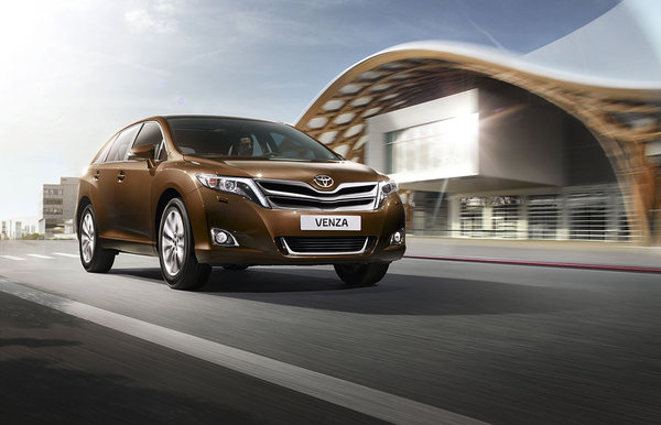 В Украине стартовали продажи Toyota Venza