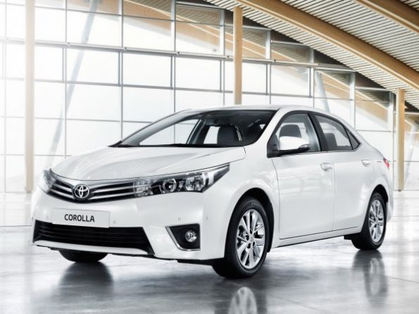 Новая Toyota Corolla: сравни версии для США и Украины