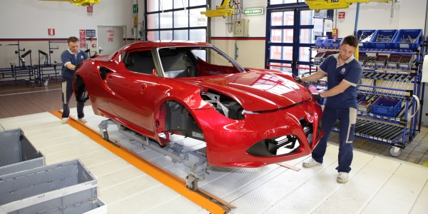 Alfa Romeo приступила к производству спорткара 4С