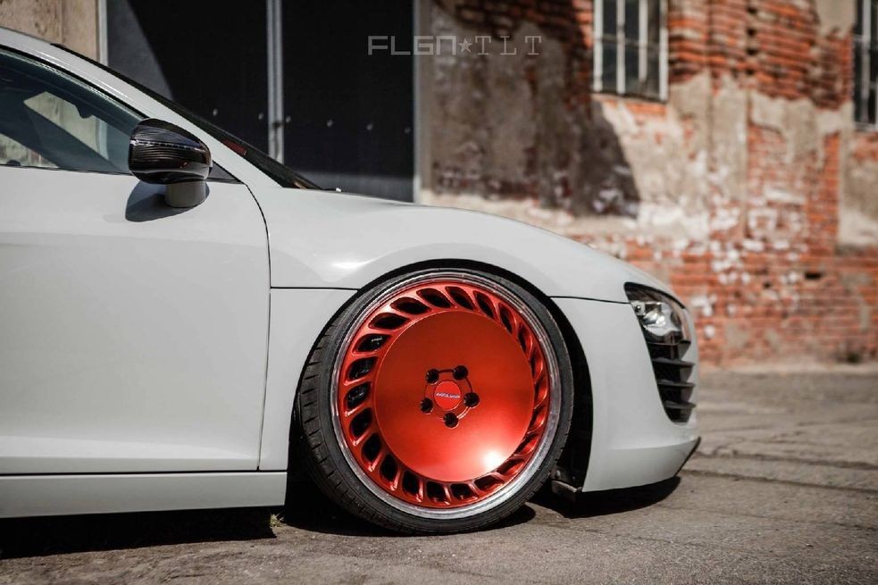 Очень неудачный тюнинг спорткара Audi R8