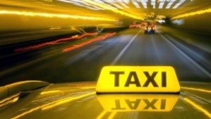 Таксистов будут проверять на соответствие “профессиональным нормам”, а их услуги могут подорожать в 2 раза