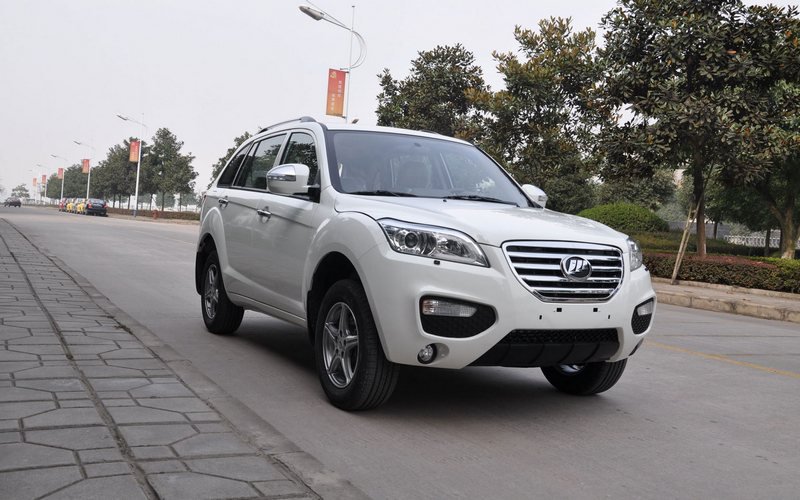 LIFAN добавила две комплектации для X60