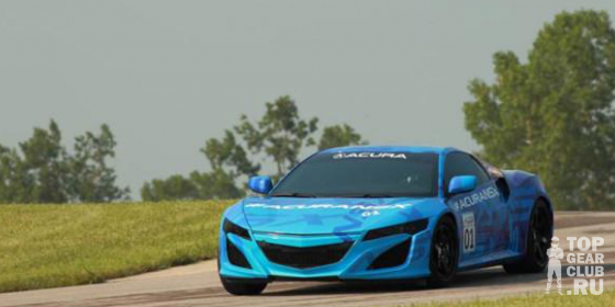 Acura показала фотографию серийной версии суперкара NSX