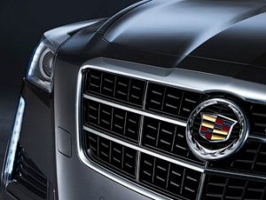 Cadillac избавится от лавровых венков на логотипе