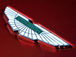 Mercedes-Benz и Aston Martin разработают совместные моторы V8