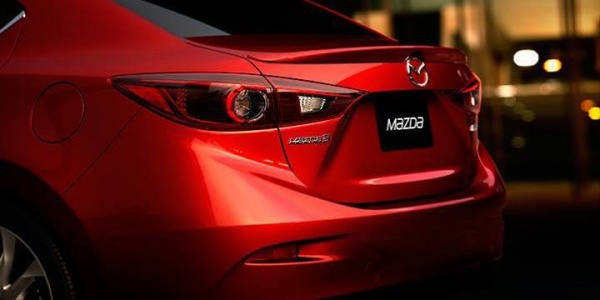 В Сеть попала фотография нового седана Mazda3