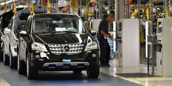 Mercedes-Benz осенью примет решение о создании завода в России