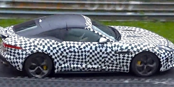 Jaguar начал тестировать купе F-Type на Нюрбургринге