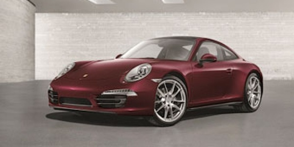Porsche посвятила спецверсию 911-го магазину на Красной площади