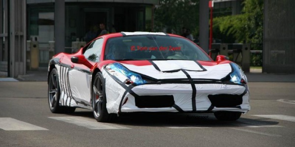 Заряженный суперкар Ferrari 458 Italia заметили на тестах