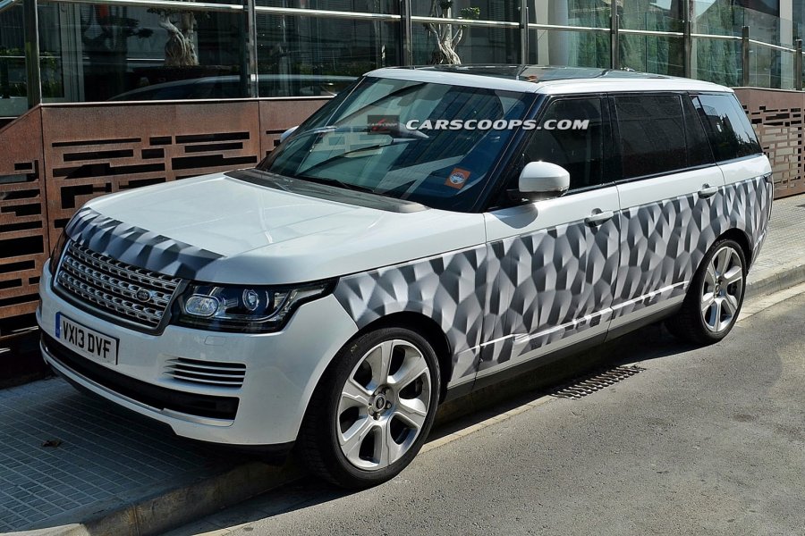 Land Rover покажет длиннобазный Range Rover в сентябре