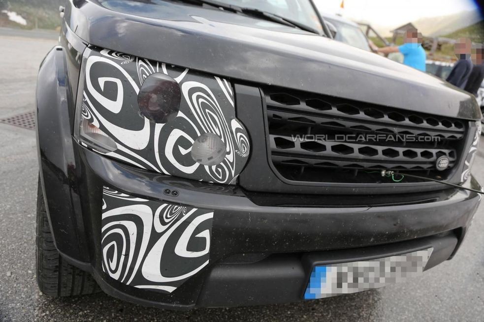 Фотошпионы рассекретили обновленный внедорожник Land Rover Discovery