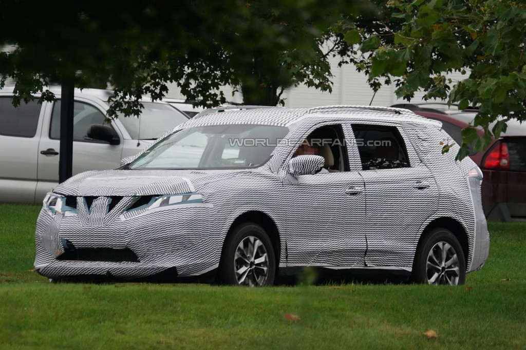 Первые шпионские фото Nissan X-Trail 2015