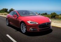 Tesla Model S получит полный привод