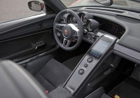 В основе новой информационно-развлекательной системы Porsche 918 Spyder лежит HTML5