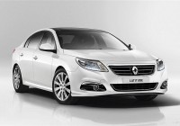 В сеть просочилось фото фэйслифтингового Renault Latitude