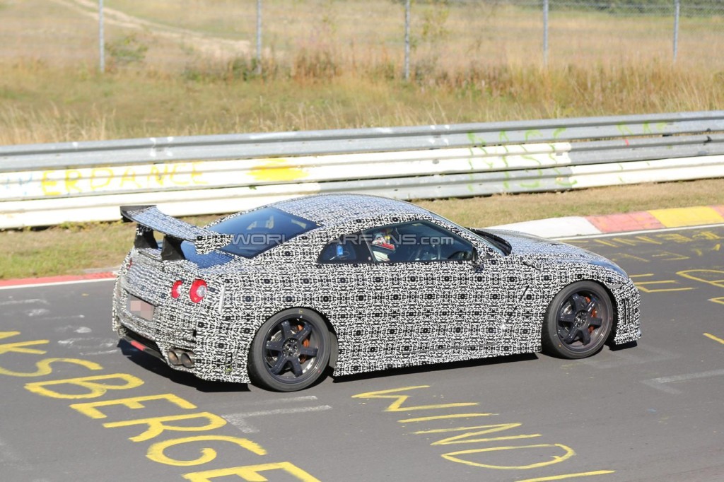 Nissan GT-R Nismo на Нюрбургринге