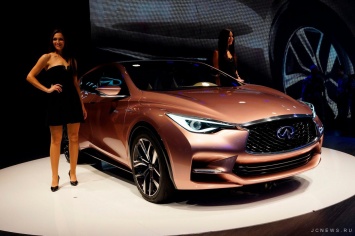 Infiniti представила концепт Q30 во Франкфурте