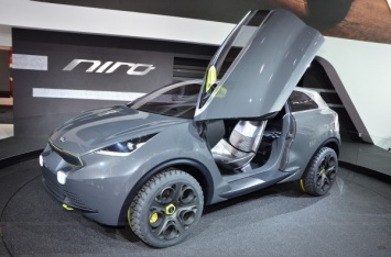 Франкфурт 2013: Niro Concept на стенде Kia