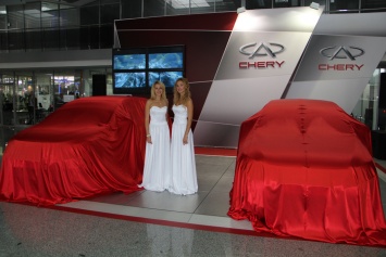 Столичное автошоу 2013: Chery показала новый седан