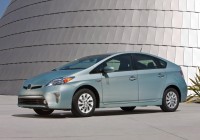 Toyota Prius 2014 будет стоить дешевле $ 30.000