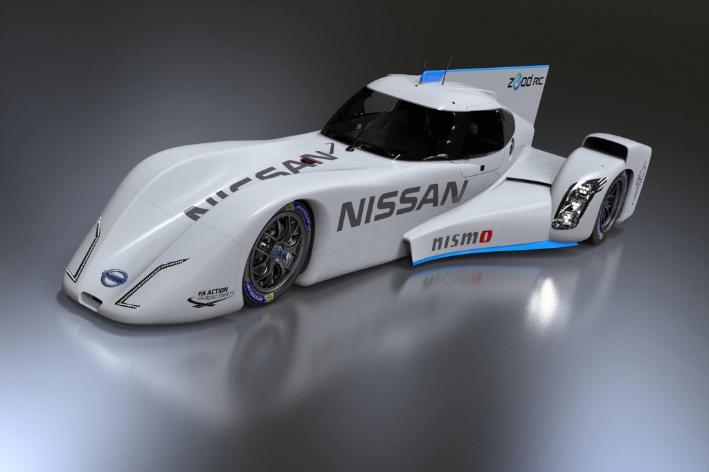 Nissan рассекретил обновленный гибридный болид ZEOD RC