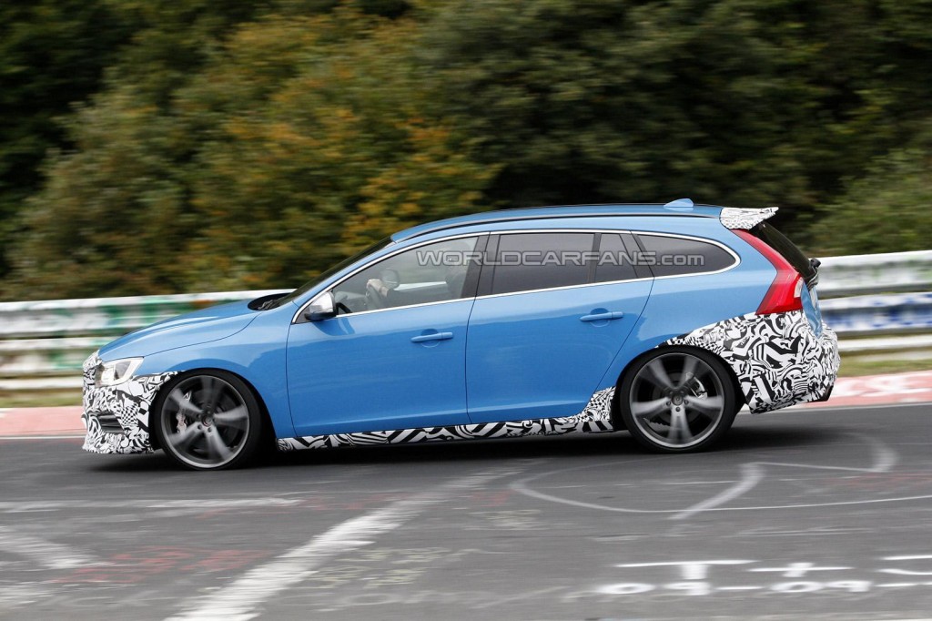 В сети появились первые шпионские снимки Volvo V60 Polestar 2014