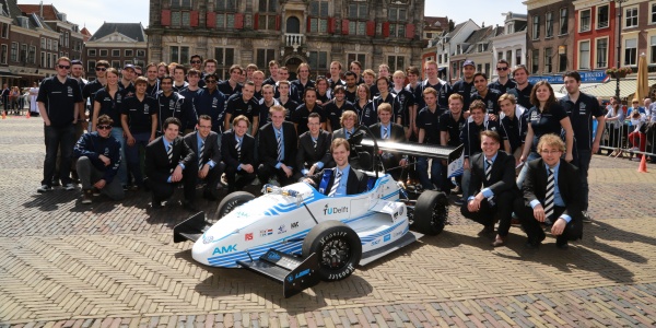 Голландские студенты создали быстрейший в мире электрокар