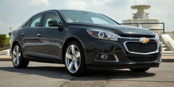 Chevrolet Malibu научили читать текстовые сообщения вслух