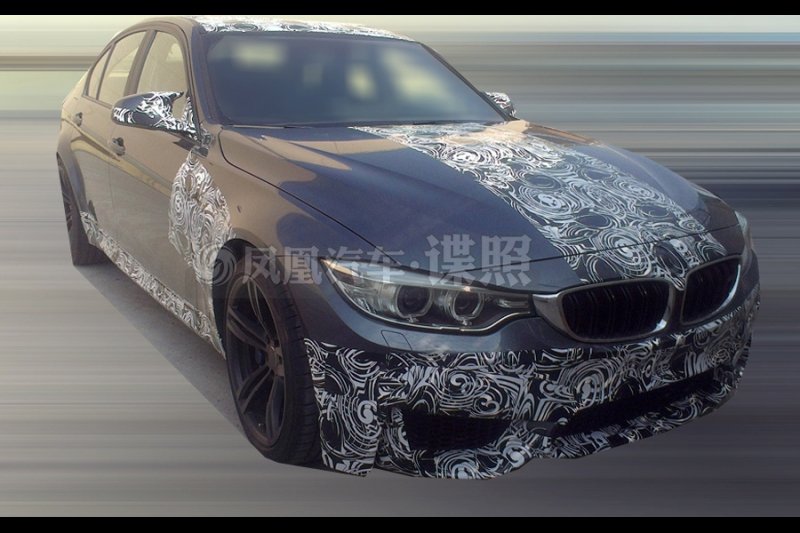 В сети появились шпионские снимки интерьера нового BMW M3