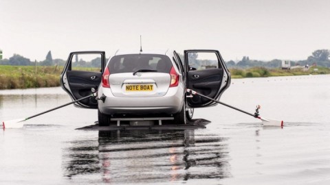 Nissan Note неплохо чувствует себя на воде