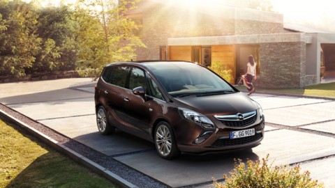 Opel увеличил мощность Zafira Tourer