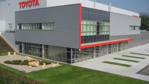 Toyota начнет сборку авто в Казахстане ближе к 2014 году