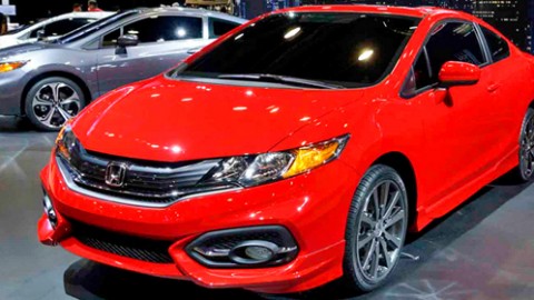 Honda представила обновленный Civic в кузове купе