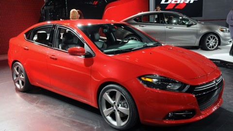 Dodge Dart примерит V-образную шестерку