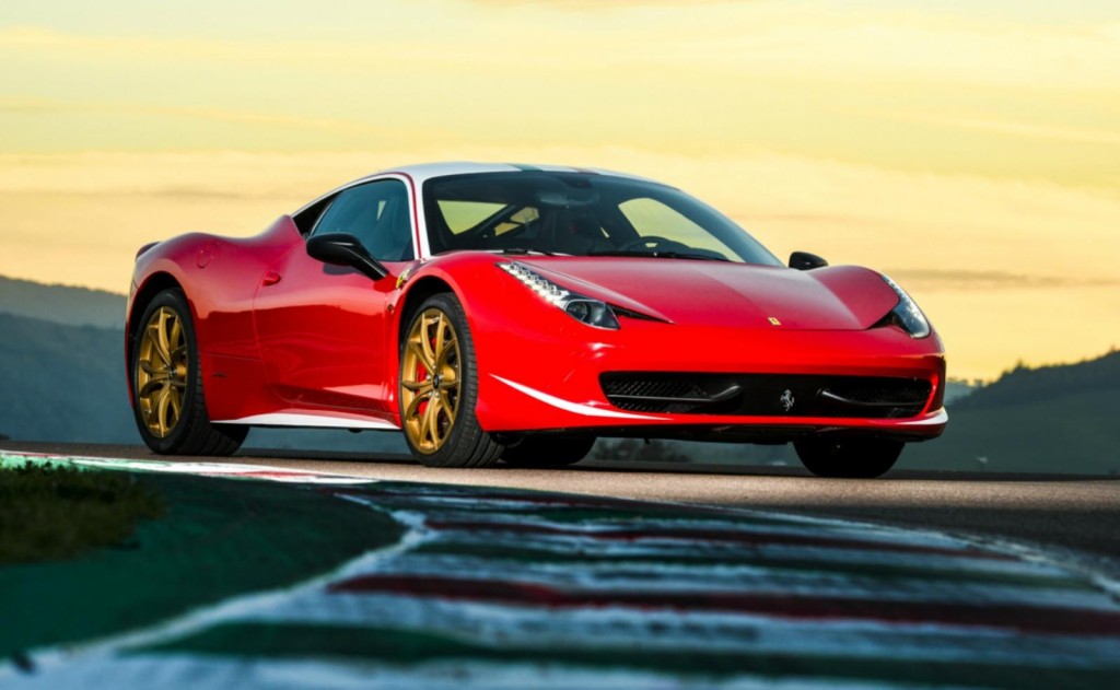 Ferrari представила специальную версию 458 Italia, построенную в честь Ники Лауды