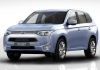 Новый Mitsubishi Outlander PHEV потребляет всего 1.6 л/100 км