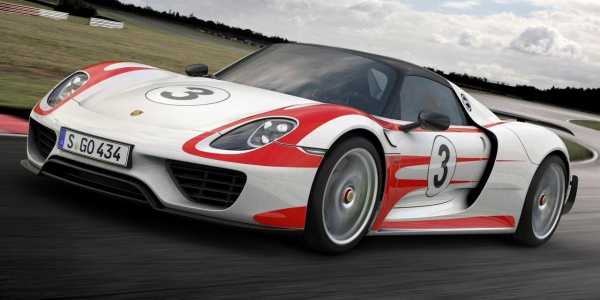 Компания Porsche сделала супергибрид 918 Spyder быстрее