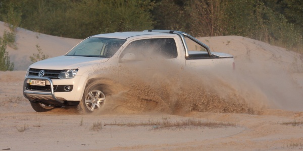 В Украине отзывают 818 автомобилей VW Amarok